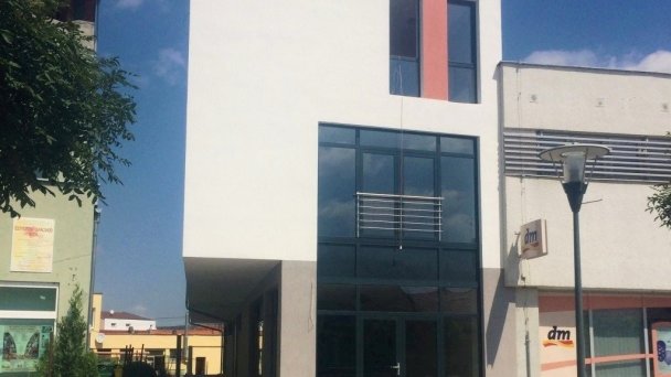 Central House Štúrovo 9