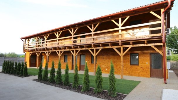 Apartmány a štúdiá AQUA Štúrovo 12