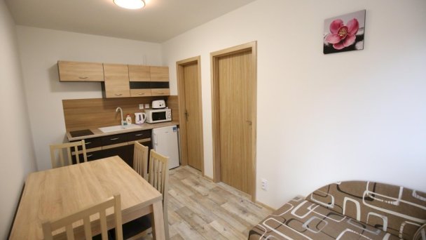 Apartmány a štúdiá AQUA Štúrovo 30