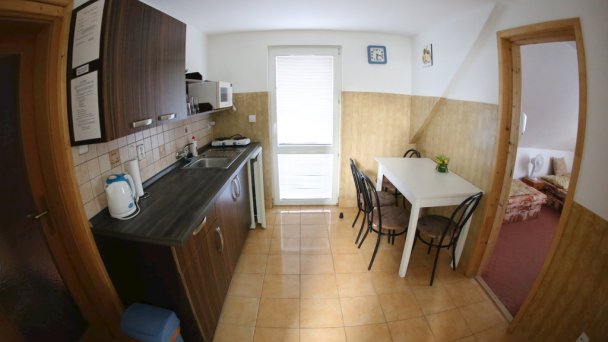 Apartmány a štúdiá AQUA Štúrovo 52