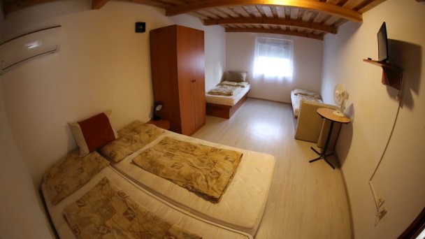 Apartmány a štúdiá AQUA Štúrovo 68