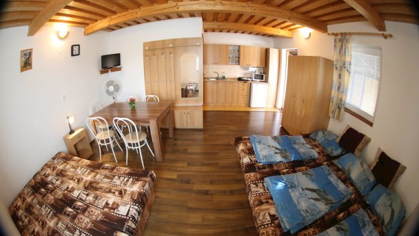 Apartmány a štúdiá AQUA Štúrovo 89