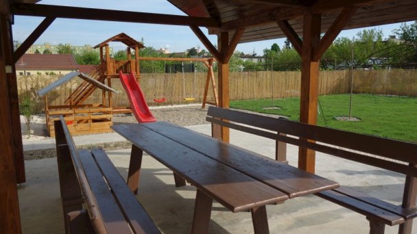 Apartmány La Familia Štúrovo 9