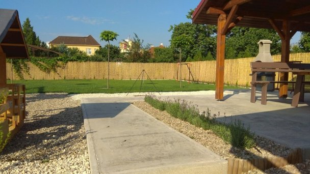 Apartmány La Familia Štúrovo 39