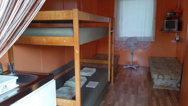 Chata Liana Štúrovo 3 Chata Liana Štúrovo 3