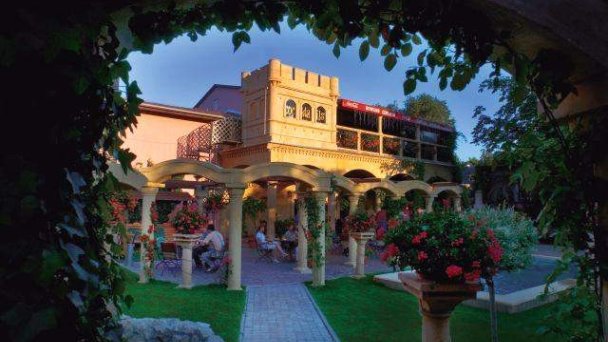 Hotel Bow Garden Komárno 5