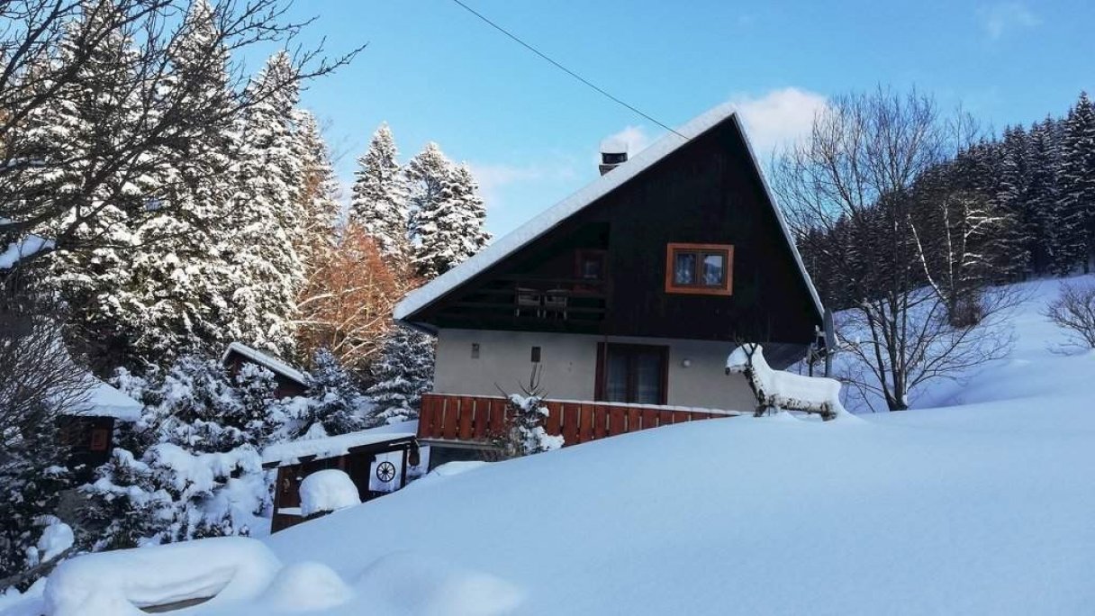 Chata na Čertove Lazy pod Makytou 1 Chata na Čertove Lazy pod Makytou 1