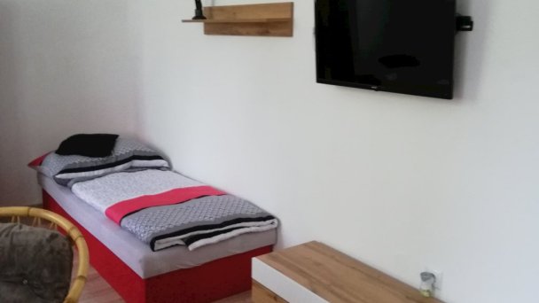 Ubytovňa Queen Nováky 11