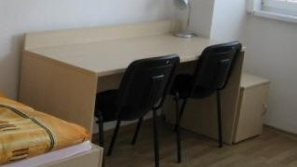 Uninova Hostel Bratislava Rača 16