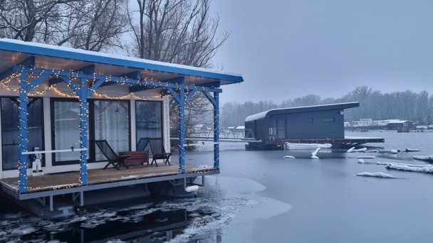 Hausboat „Život na vode“ Bratislava 27 Hausboat „Život na vode“ Bratislava 27