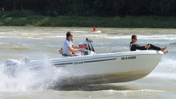 Hausboat „Život na vode“ Bratislava 35 Hausboat „Život na vode“ Bratislava 35