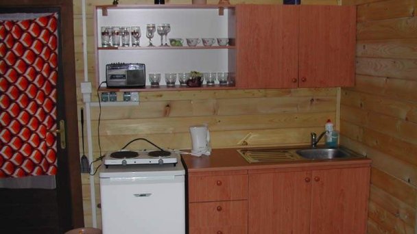 Chaty pri lekárni Podhájska 15 Chaty pri lekárni Podhájska 15