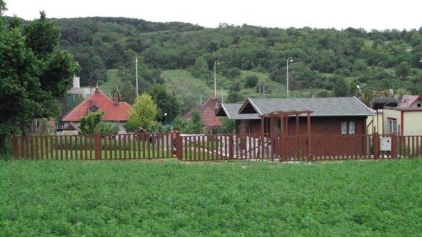 Chaty pri lekárni Podhájska 7 Chaty pri lekárni Podhájska 7