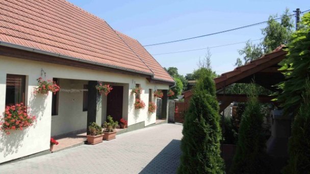 Apartmánový dom Podhájska 12