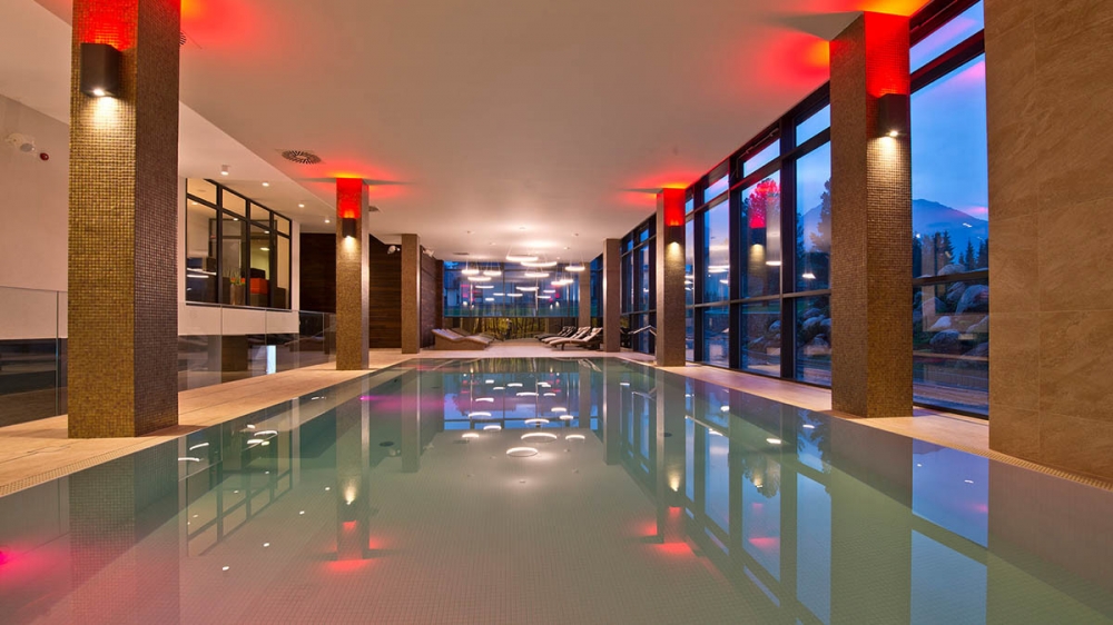 Bazén v hotelu Lesná